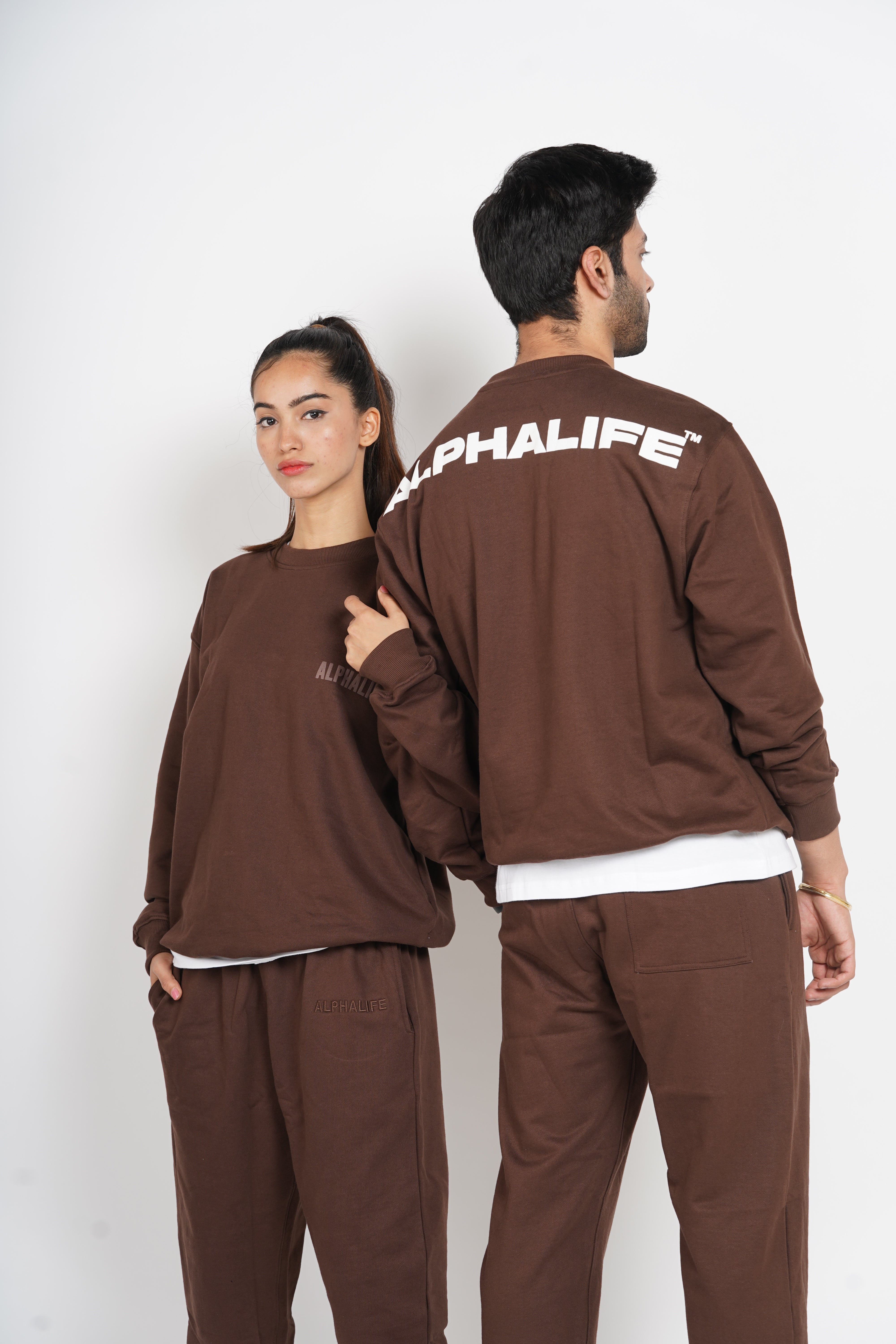 Signature Sweatshirt - Mocha